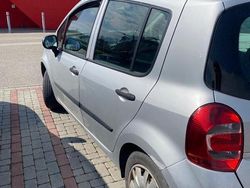 Grigio Usata 2009 Renault Modus Monovolume | 2500 € (Buon prezzo)