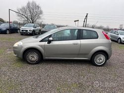 Grigio Usata 2007 Fiat Grande Punto Due volumi | 2500 €