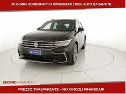 Nero Usata 2023 VW Tiguan R-line SUV | 39.900 € (Molto cara)