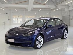 Blu Usata 2021 Tesla Model 3 Tre volumi | 28.100 € (Buon prezzo)
