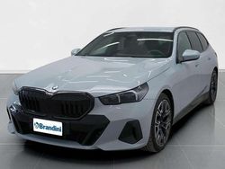 Grigio Usata 2024 BMW 520 M Sport Station wagon | 62.001 € (Molto cara)