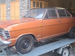 Usata 1960 Opel Olympia Tre volumi | 3100 €