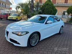 Bianco Usata 2017 Alfa Romeo Giulia Super Tre volumi | 15.990 € (Buon prezzo)