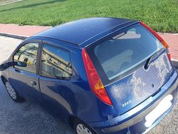 Blu Usata 2002 Fiat Punto Due volumi | 500 €
