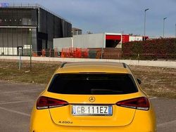 Giallo Usata 2020 Mercedes A200 Premium Tre volumi | 25.000 € (Buon prezzo)