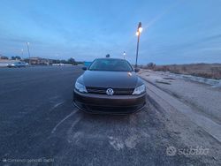 Marrone Usata 2012 VW Jetta Tre volumi | 6500 €