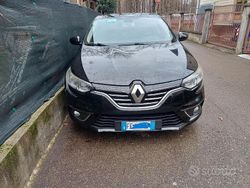 Nero Usata 2016 Renault Mégane IV Zen Tre volumi | 7200 € (Buon prezzo)