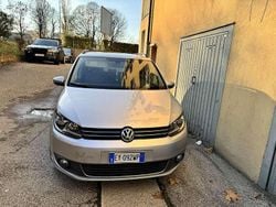 Grigio Usata 2015 VW Touran Comfortline Monovolume | 9990 € (Super prezzo)