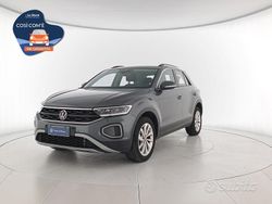 X3 indium grey metallizzato Usata 2023 VW T-Roc Life SUV | 23.100 € (Ottimo prezzo)
