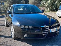 Nero Usata 2009 Alfa Romeo 159 Tre volumi | 3500 € (Buon prezzo)