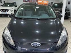 Nero Usata 2010 Ford Fiesta Tre volumi | 2999 € (Buon prezzo)