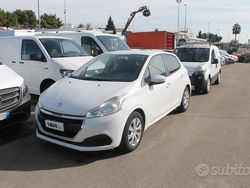 Bianco Usata 2017 Peugeot 208 Active Due volumi | 7500 € (Ottimo prezzo)