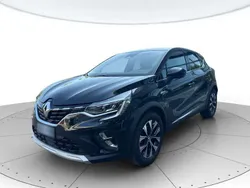 Nero Usata 2023 Renault Captur Techno SUV | 18.700 € (Buon prezzo)