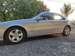 Usata 2004 Mercedes E220 Tre volumi | 2500 €