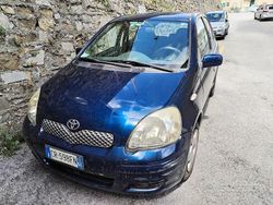 Blu Usata 2005 Toyota Yaris Tre volumi | 2500 € (Cara)