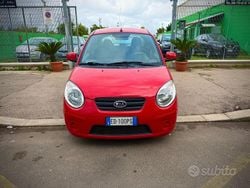 Rosso Usata 2010 Kia Picanto Due volumi | 3500 € (Buon prezzo)