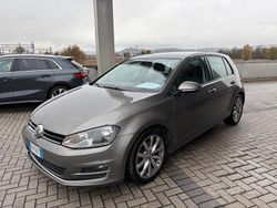 Grigio Usata 2016 VW Golf VII Business Tre volumi | 7400 € (Ottimo prezzo)