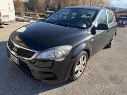 Nero Usata 2010 Kia Ceed EX Due volumi | 2950 € (Super prezzo)