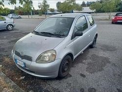 Grigio Usata 2000 Toyota Yaris Due volumi | 1150 €
