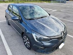 Grigio Usata 2020 Renault Clio V Intens Tre volumi | 10.500 € (Ottimo prezzo)
