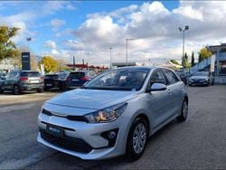 Argento Usata 2023 Kia Rio Urban Tre volumi | 14.800 € (Buon prezzo)