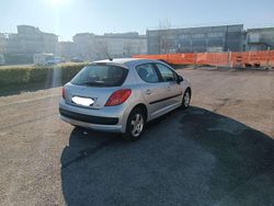 Grigio Usata 2008 Peugeot 207 Sport Tre volumi | 2700 € (Buon prezzo)