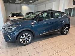 Grigio Usata 2020 Renault Captur Intens SUV | 17.000 € (Buon prezzo)