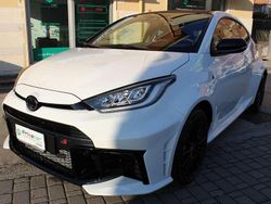 Bianco Usata 2024 Toyota Yaris Tre volumi | 54.500 €