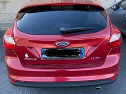 Rosso Usata 2011 Ford Focus Tre volumi | 4300 € (Buon prezzo)