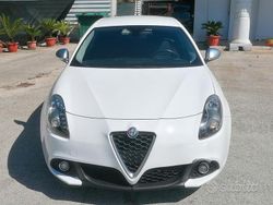 Bianco Usata 2016 Alfa Romeo Giulietta Tre volumi | 12.000 € (Buon prezzo)