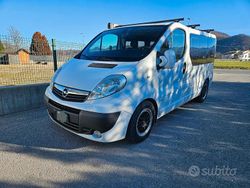 Bianco Usata 2009 Opel Vivaro Monovolume | 9000 €