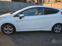 Usata 2010 Ford Fiesta Titanium Due volumi | 4000 € (Buon prezzo)