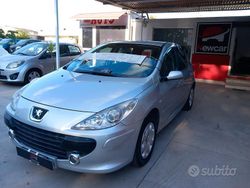 Grigio Usata 2006 Peugeot 307 Tre volumi | 2600 € (Molto cara)