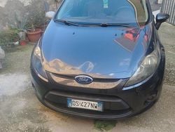 Blu Usata 2008 Ford Fiesta Tre volumi | 2000 € (Buon prezzo)