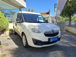 Bianco Usata 2017 Opel Combo Monovolume | 8500 € (Buon prezzo)