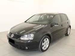 Viola Usata 2006 VW Golf V Sportline Tre volumi | 4000 € (Buon prezzo)