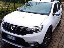 Bianco Usata 2017 Dacia Sandero Prestige Due volumi | 6900 € (Ottimo prezzo)