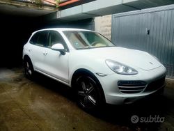 Bianco Usata 2012 Porsche Cayenne SUV | 18.700 €