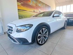 Bianco Usata 2019 Mercedes E220 Station wagon | 29.999 € (Cara)