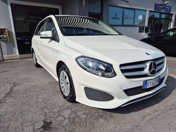 Beige Usata 2015 Mercedes B180 Premium Monovolume | 9200 € (Super prezzo)