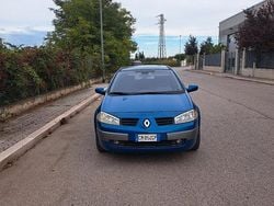 Usata 2004 Renault Mégane II Tre volumi | 1000 €