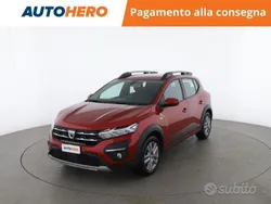 Rosso Usata 2021 Dacia Sandero Comfort Due volumi | 12.199 € (Buon prezzo)