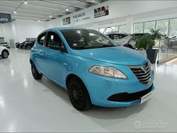 Azzurro pastello Usata 2013 Lancia Ypsilon Gold Due volumi | 8900 € (Molto cara)