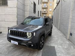 Grigio Usata 2022 Jeep Renegade Trailhawk SUV | 16.900 € (Buon prezzo)