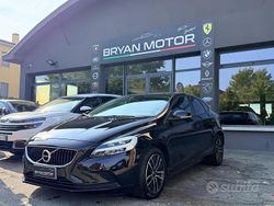 Nero Usata 2018 Volvo V40 Business Edition Station wagon | 11.999 € (Buon prezzo)