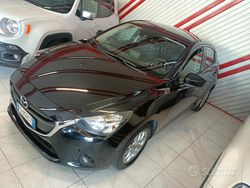 Nero Usata 2016 Mazda 2 Evolve Tre volumi | 9500 € (Buon prezzo)