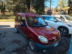 Rosso Usata 2004 Renault Kangoo Monovolume | 2000 €
