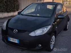 Nero Usata 2009 Mazda 2 Tre volumi | 2290 € (Ottimo prezzo)