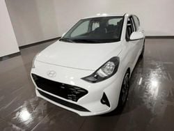 Bianco Nuova 2025 Hyundai i10 Due volumi | 14.790 €