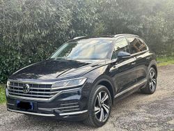 Usata 2021 VW Touareg Elegance SUV | 45.000 € (Buon prezzo)